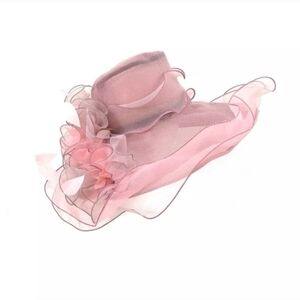 Wedding stunning hat.